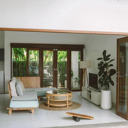 Three Palms Surf & Stay Medewi Airsatang ภายนอก รูปภาพ