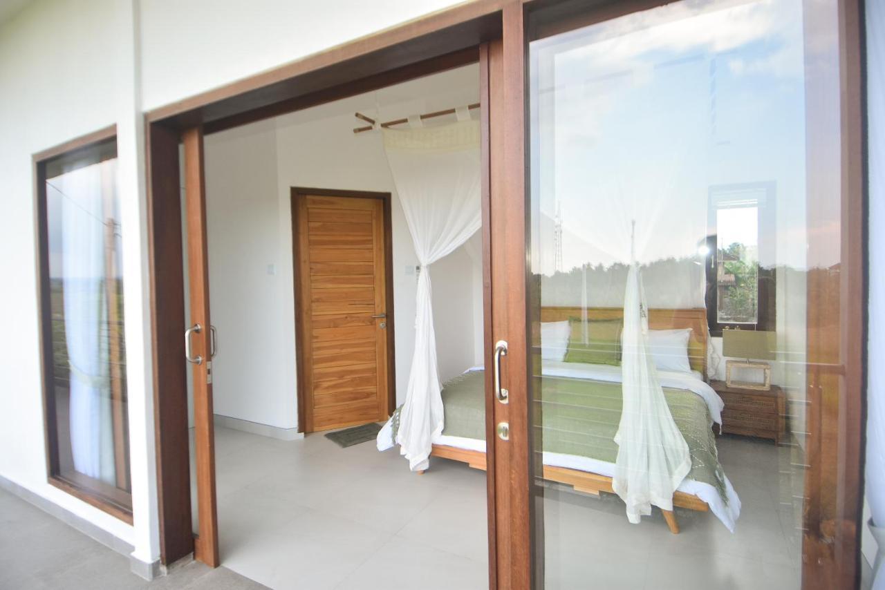 Three Palms Surf & Stay Medewi Airsatang ภายนอก รูปภาพ