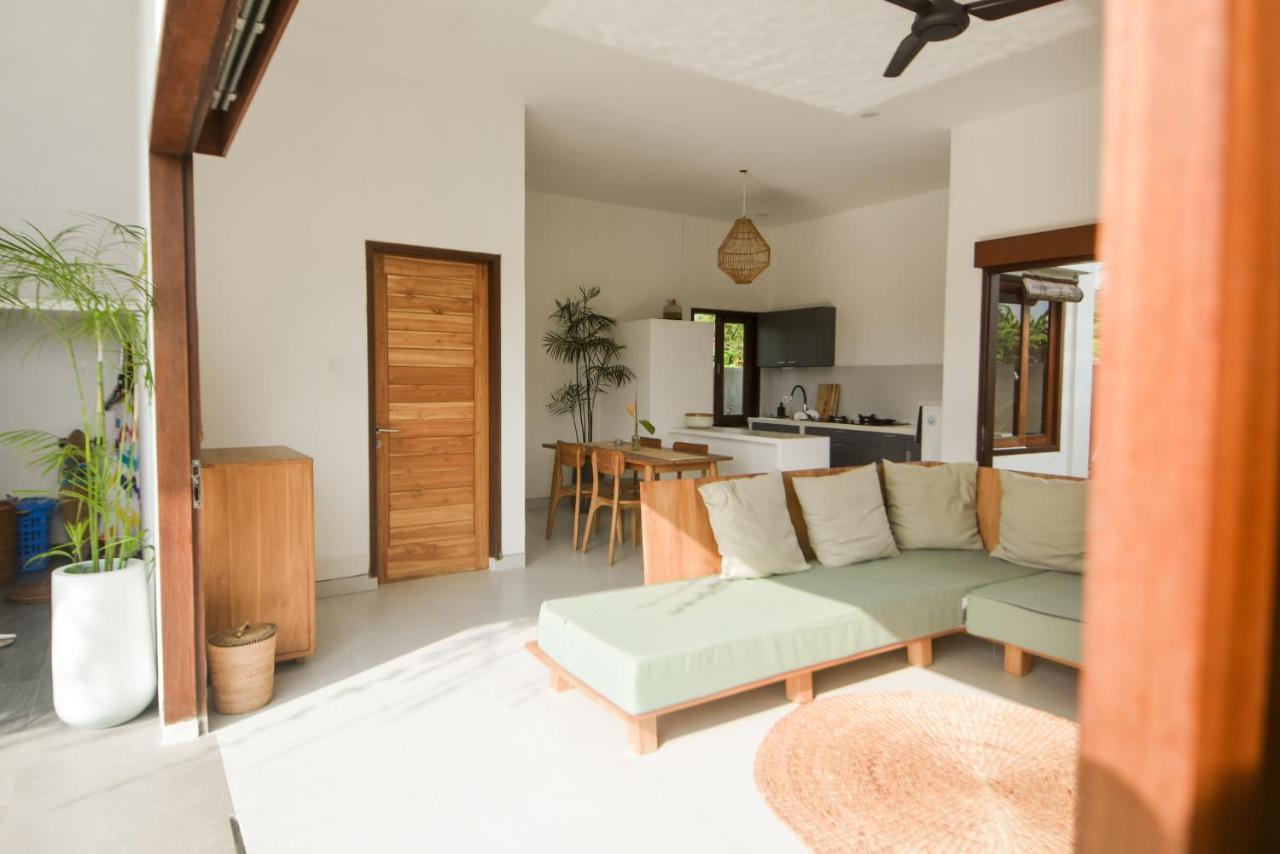 Three Palms Surf & Stay Medewi Airsatang ภายนอก รูปภาพ