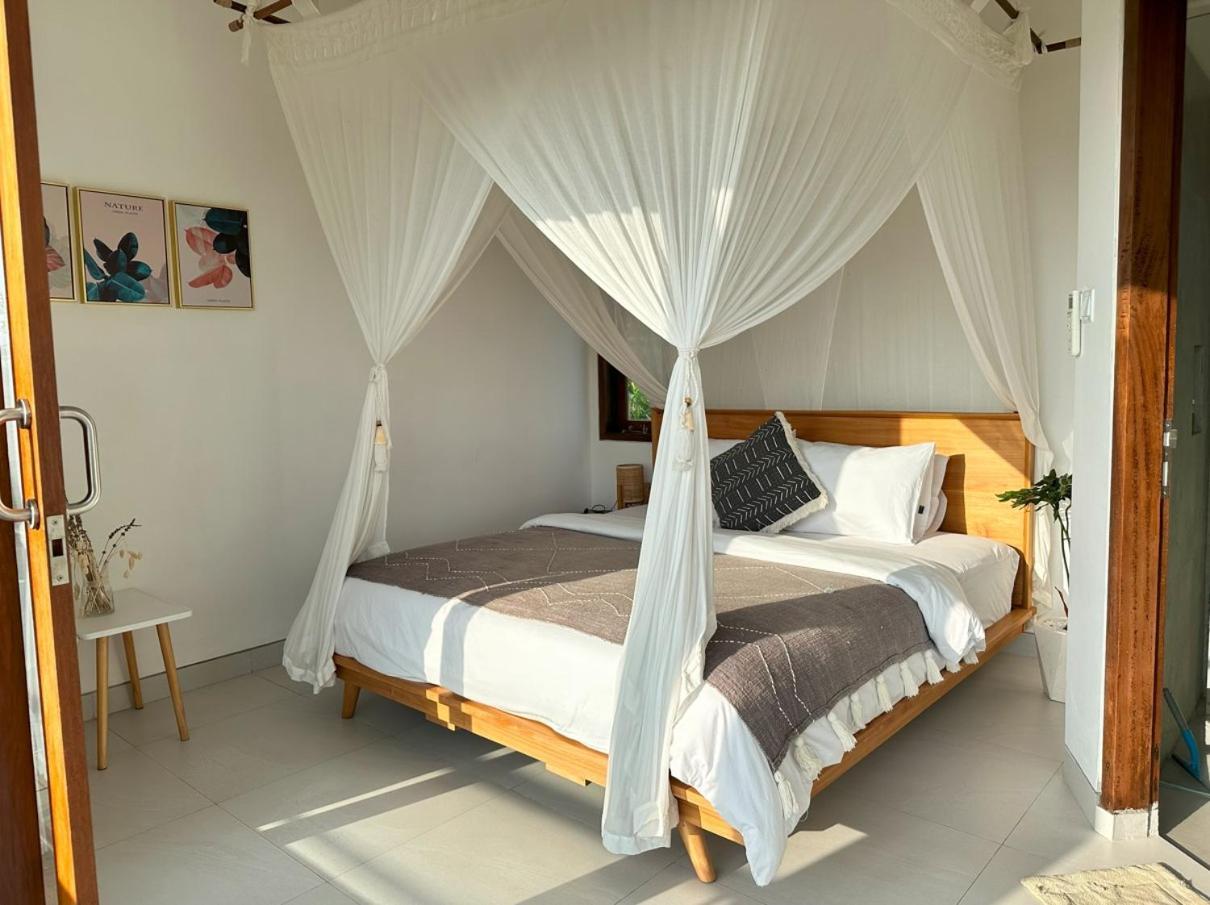 Three Palms Surf & Stay Medewi Airsatang ภายนอก รูปภาพ